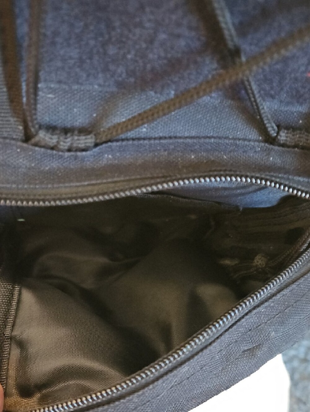 Source Unknown Men Or Women Black Tactical Crossbody Sling Bag - Picture 3 of 7